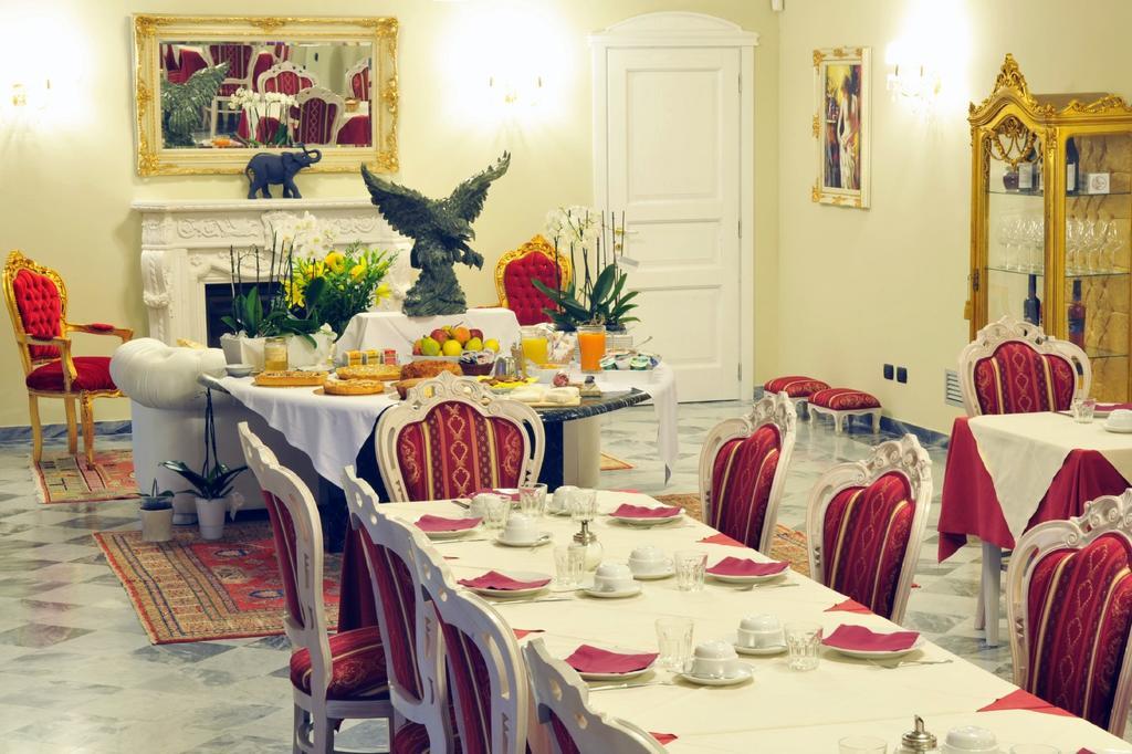 Agriturismo Cascina Varie 卡斯塔尼图 外观 照片