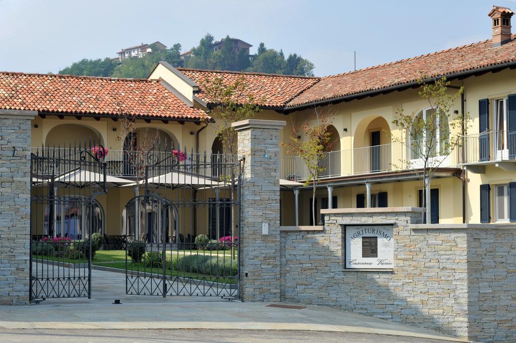 Agriturismo Cascina Varie 卡斯塔尼图 外观 照片