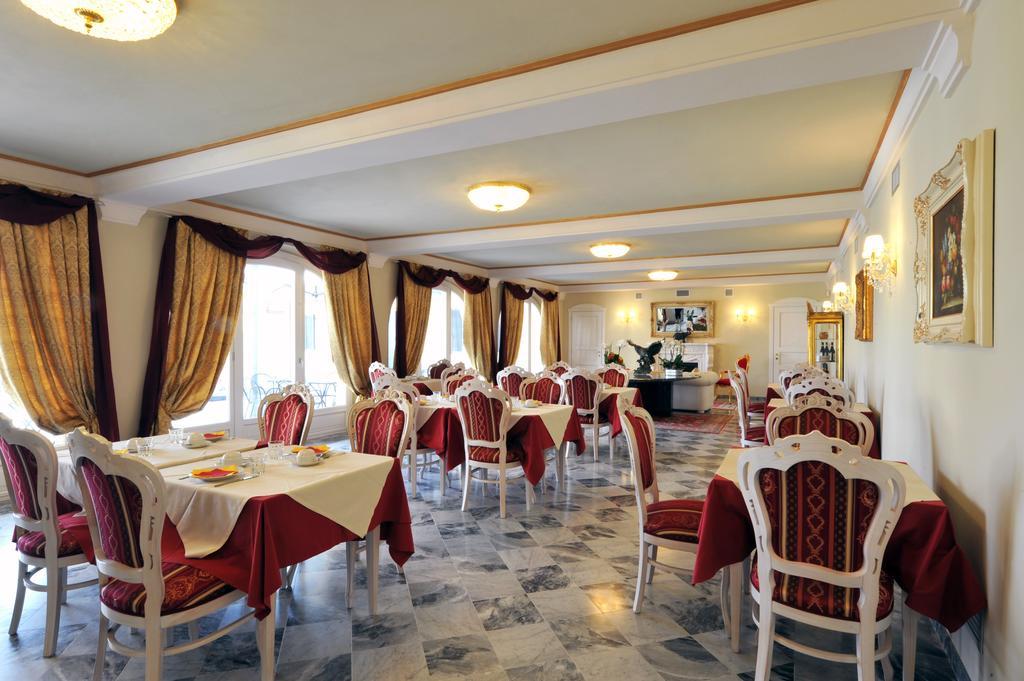 Agriturismo Cascina Varie 卡斯塔尼图 外观 照片